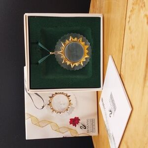 Swarovski Crystal Christmas Memories Sun 203082 Ornament/Pendant-Mint